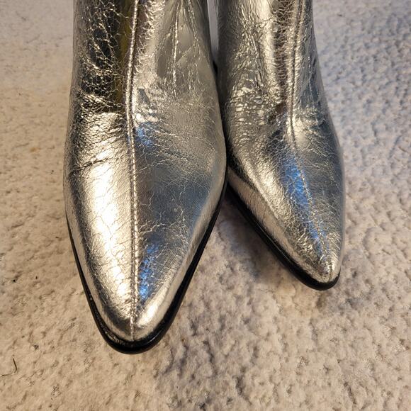 NEW Steve Madden Croft Women's Boot SILVER SZ 5.5M - Picture 3 of 7